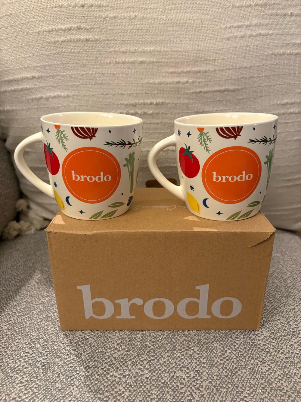 NIB Brodo Vegetable Mugs 🥕